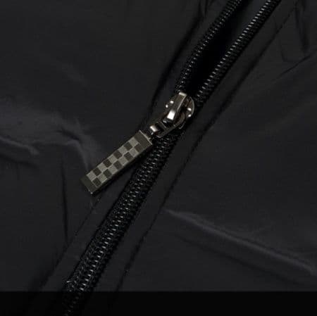 メンズダウン  【着回し力抜群】すっきり襟なしメンズダウンベスト